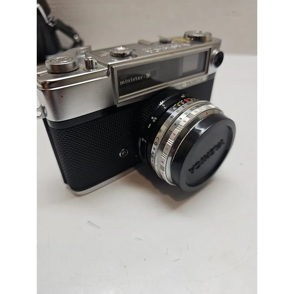 Yashica Minister-D 35mm Rangefinder Camera Yashinon 4.5cm f/2.8 + Case